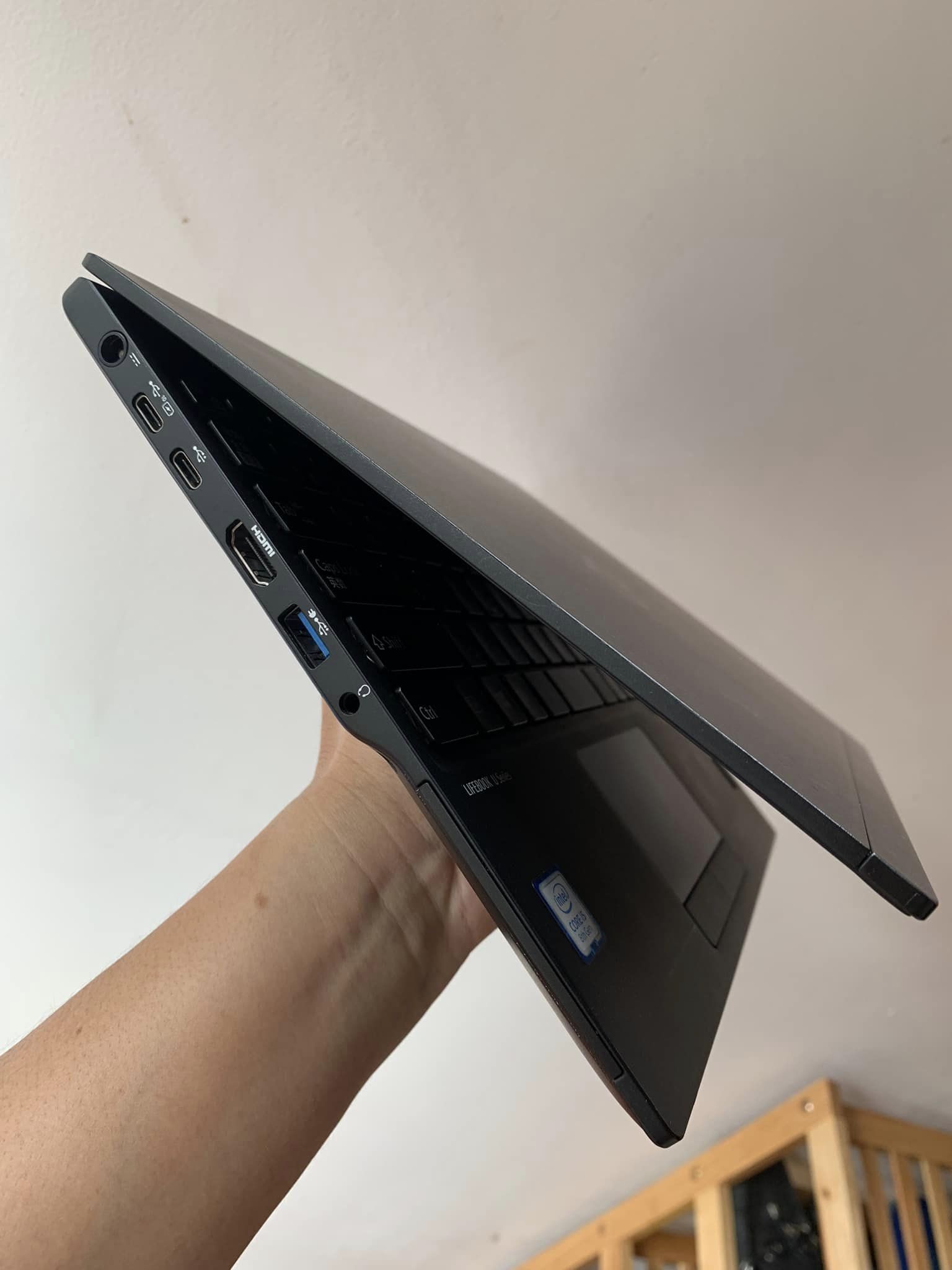 Vũng Tàu- Chuyên laptop màn hình OLED, laptop độc đáo